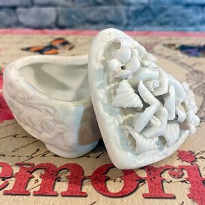 Vintage Ceramic Heart Shaped Trinket Box Keepsake Holder